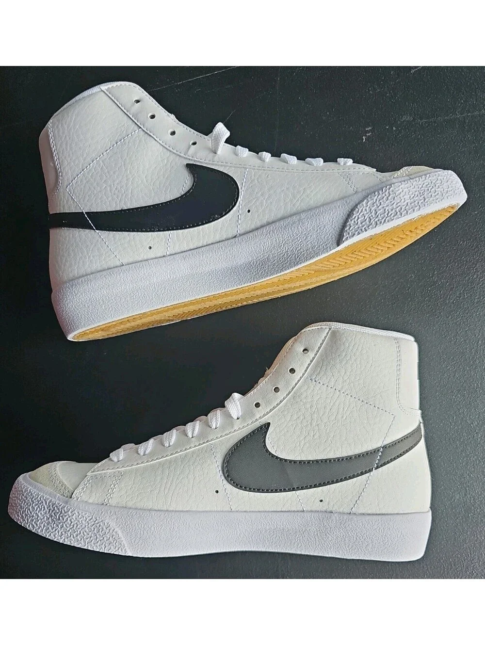 Size 6 (GS) - Nike Blazer Mid 77 White Black